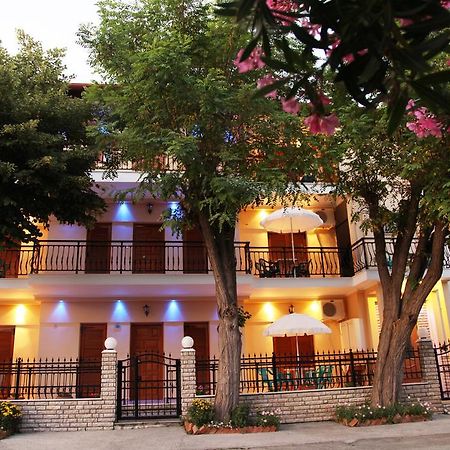 Vasiliki Apartments Платамонас Екстер'єр фото